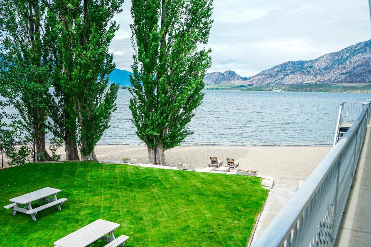 Poplars Motel On The Lake Osoyoos Exteriör bild